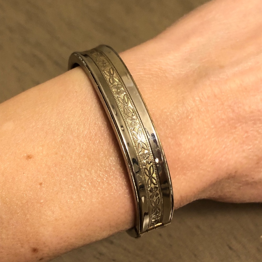 Gold-Tone Hinged Floral Engraved Bangle Bracelet